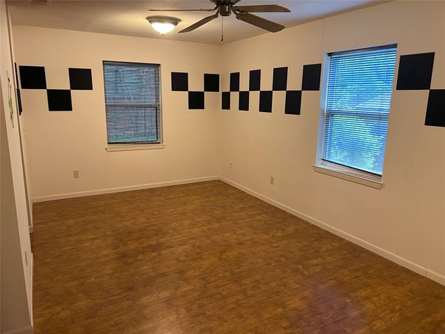 2713 Yorkshire Drive, Sherman, TX 75092