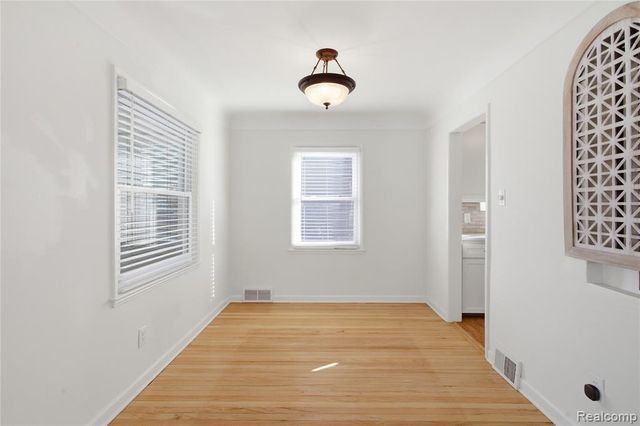 929 Larkmoor Boulevard, Berkley, MI 48072