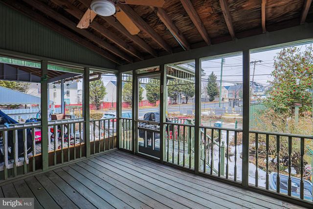 1305 DELVALE AVE, Baltimore, MD 21222