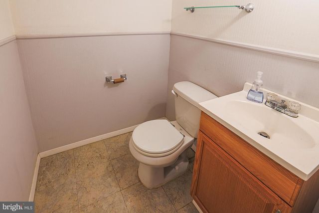 1305 DELVALE AVE, Baltimore, MD 21222