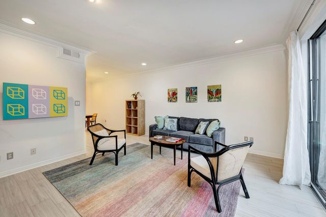 1201 Mcduffie Street 198, Houston, TX 77019