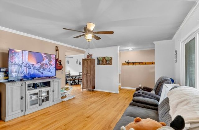 110 S Linda Dr, Shelbyville, TN 37160