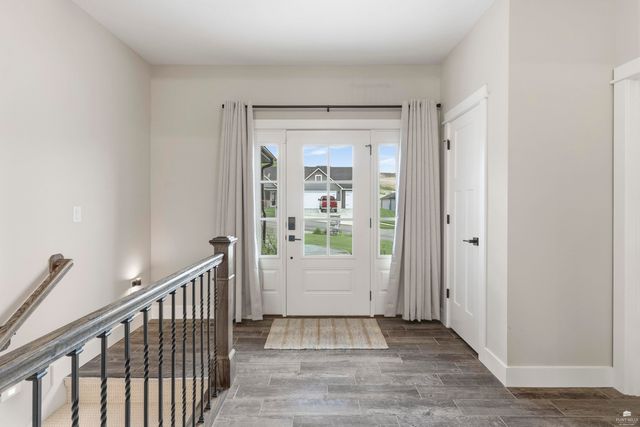 3911 Travers Circle, Manhattan, KS 66503