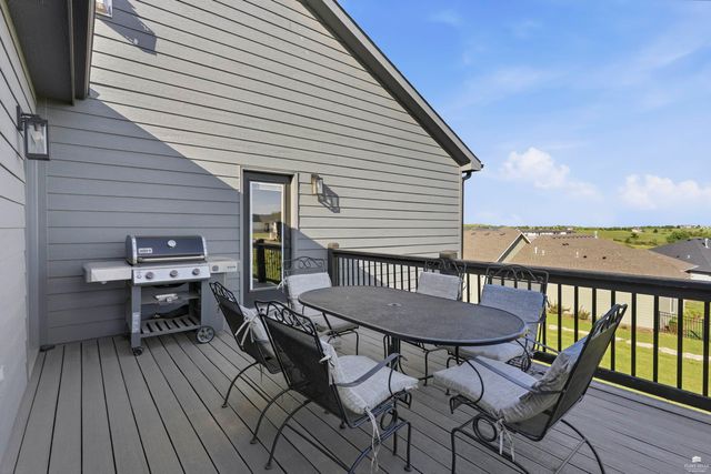 3911 Travers Circle, Manhattan, KS 66503