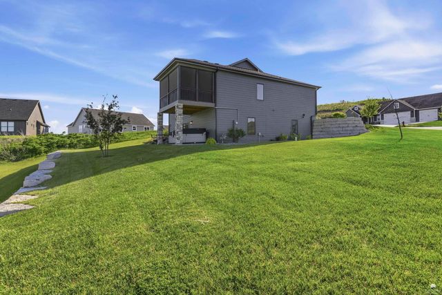 3911 Travers Circle, Manhattan, KS 66503