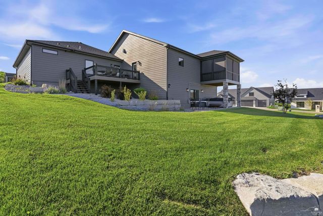 3911 Travers Circle, Manhattan, KS 66503