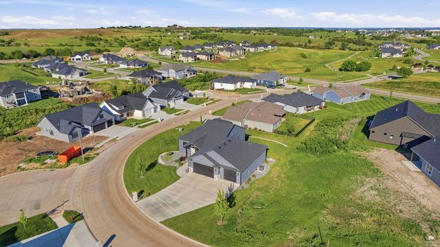 3911 Travers Circle, Manhattan, KS 66503