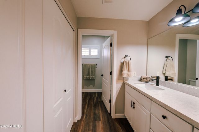 705 W QUEEN CREEK Road 2140, Chandler, AZ 85248