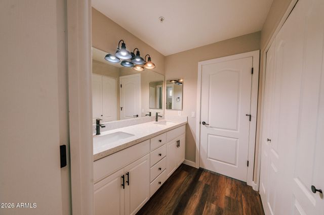 705 W QUEEN CREEK Road 2140, Chandler, AZ 85248