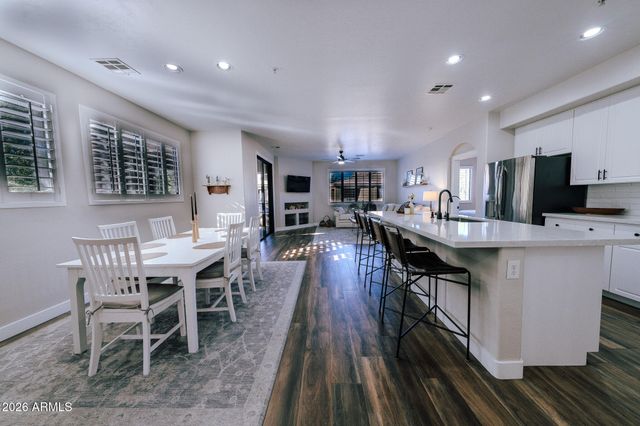 705 W QUEEN CREEK Road 2140, Chandler, AZ 85248