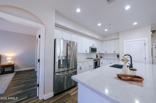 705 W QUEEN CREEK Road 2140, Chandler, AZ 85248