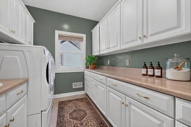 3223 13th PLACE, Kenosha, WI 53144