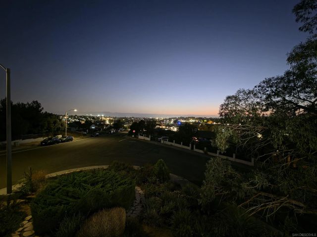 5210 Roswell, San Diego, CA 92114