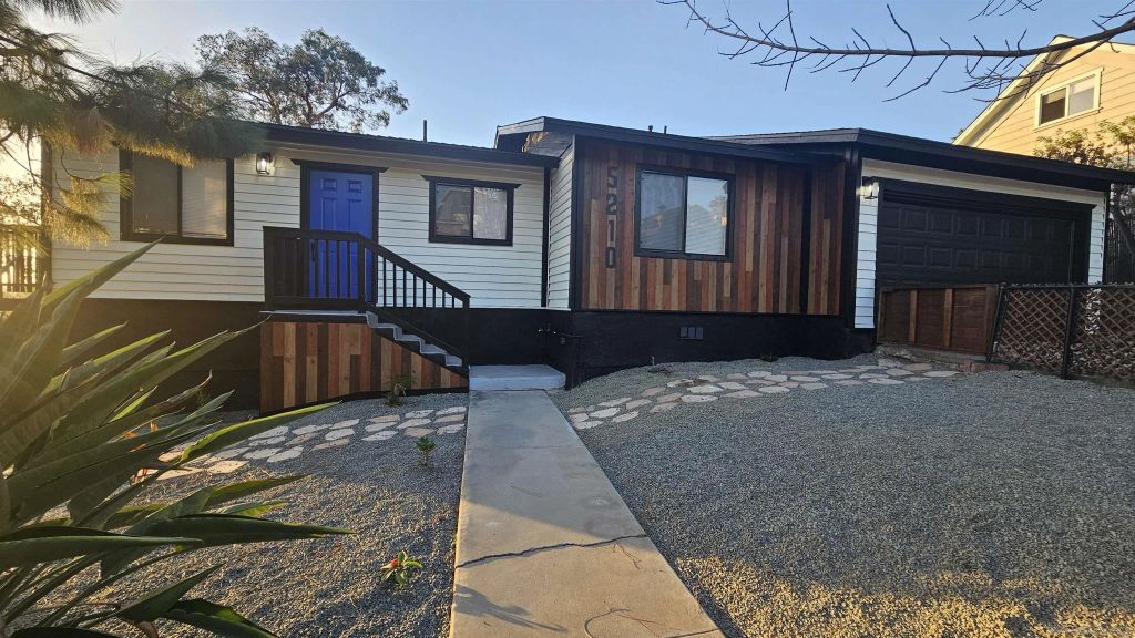 5210 Roswell, San Diego, CA 92114
