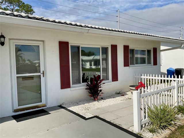 10052 45TH WAY N, Pinellas Park, FL 33782