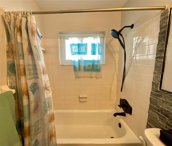 10052 45TH WAY N, Pinellas Park, FL 33782