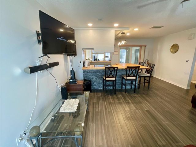 10052 45TH WAY N, Pinellas Park, FL 33782