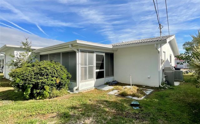 10052 45TH WAY N, Pinellas Park, FL 33782