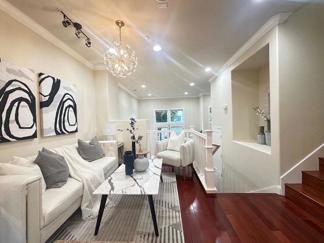 5043 Le Miccine Terrace, San Jose, CA 95129