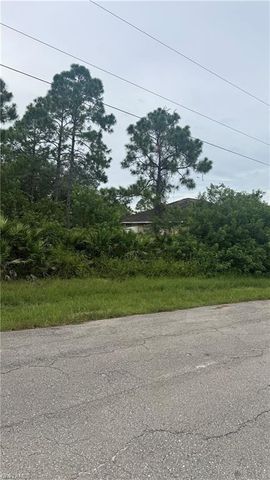 1808 Irving AVE, Lehigh Acres, FL 33972