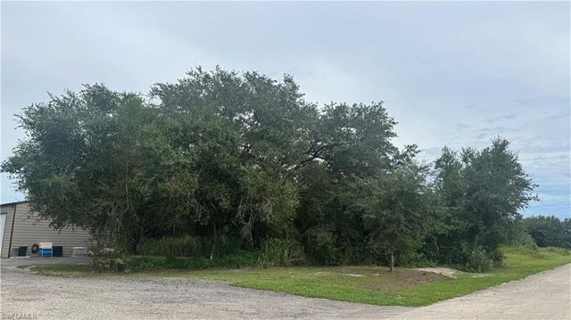 1808 Irving AVE, Lehigh Acres, FL 33972