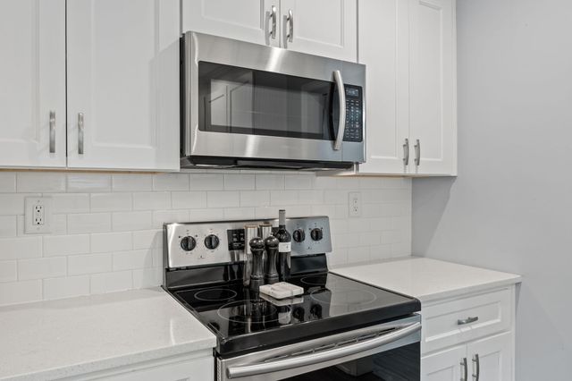 5905 Sedgefield Drive, Hanahan, SC 29410