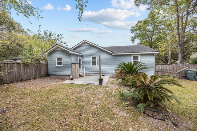 5905 Sedgefield Drive, Hanahan, SC 29410