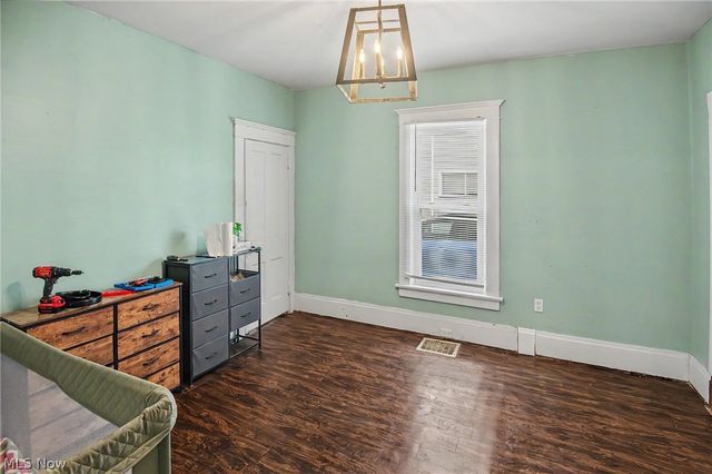 853 Summit Street NW, Warren, OH 44485