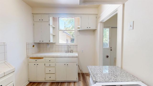 2605 N Wishon Avenue, Fresno, CA 93704