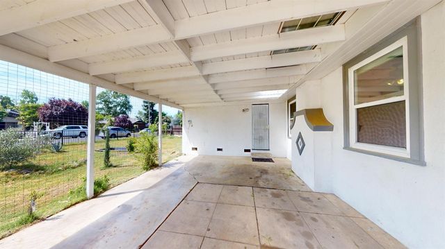 2605 N Wishon Avenue, Fresno, CA 93704