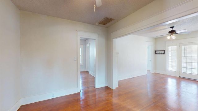 2605 N Wishon Avenue, Fresno, CA 93704