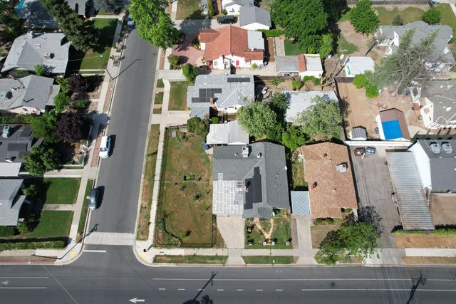 2605 N Wishon Avenue, Fresno, CA 93704