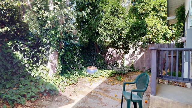 2605 N Wishon Avenue, Fresno, CA 93704