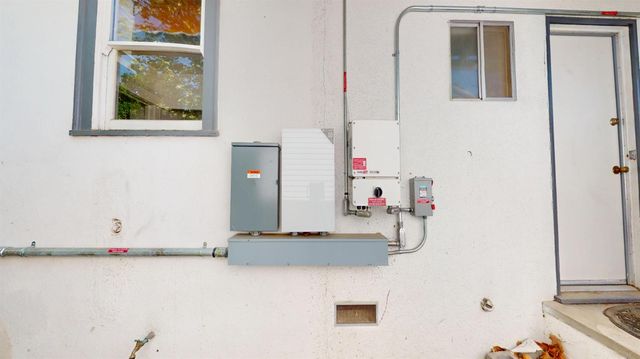 2605 N Wishon Avenue, Fresno, CA 93704