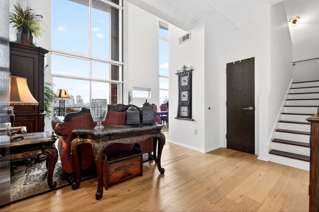 2115 Yeaman Pl Apt 402, Nashville, TN 37206