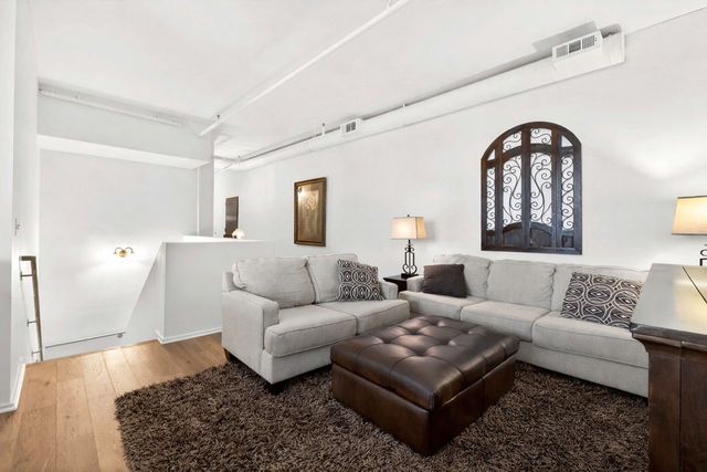 2115 Yeaman Pl Apt 402, Nashville, TN 37206