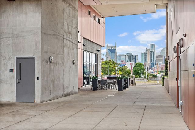 2115 Yeaman Pl Apt 402, Nashville, TN 37206