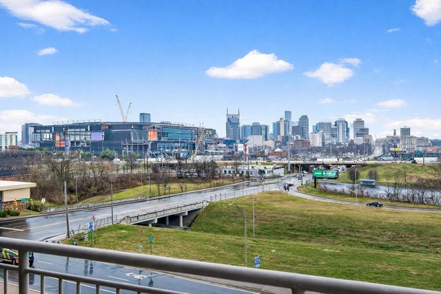 2115 Yeaman Pl Apt 402, Nashville, TN 37206