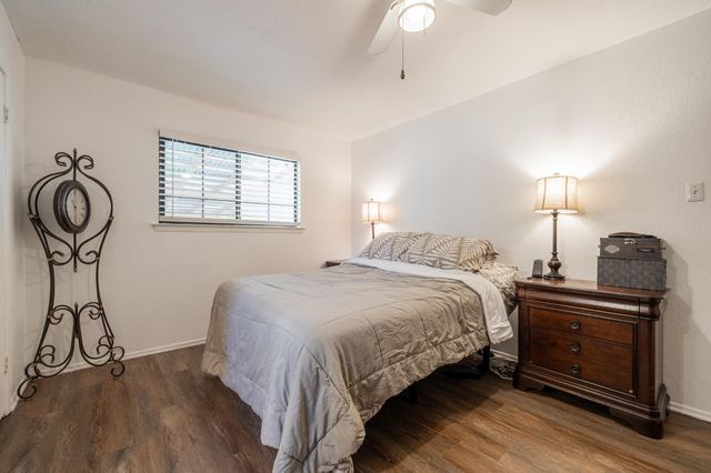1713 Parkside CIR, Round Rock, TX 78664