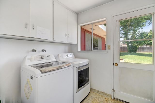 3845 Lynwood Way, Sacramento, CA 95864