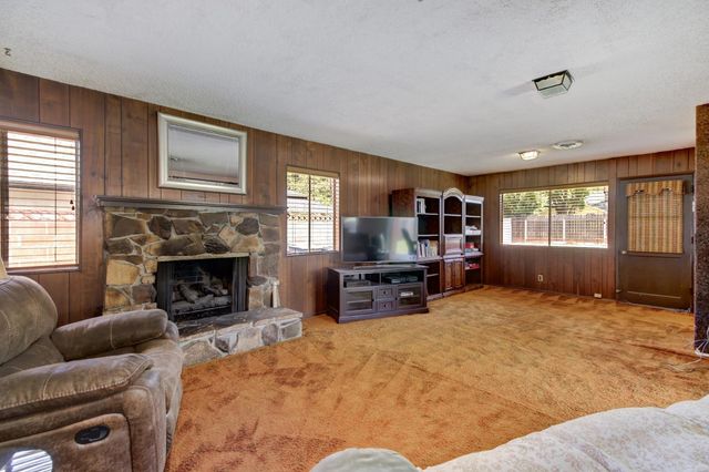 3845 Lynwood Way, Sacramento, CA 95864