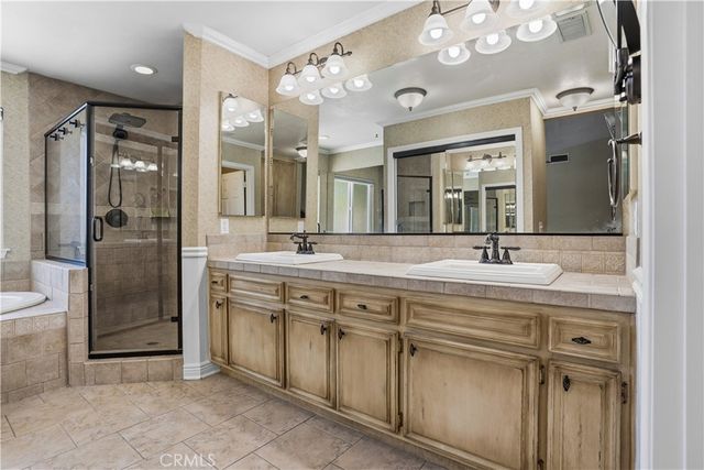 30027 Swan Point, Canyon Lake, CA 92587