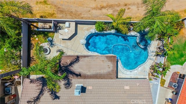 30027 Swan Point, Canyon Lake, CA 92587