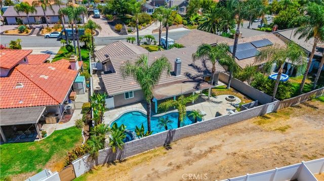 30027 Swan Point, Canyon Lake, CA 92587