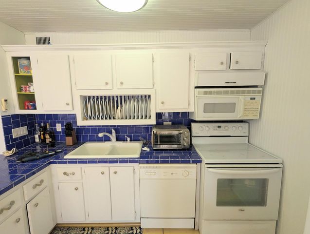 113 Wellington M, West Palm Beach, FL 33417