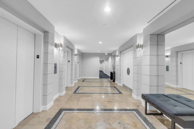 3333 Allen Parkway 406, Houston, TX 77019