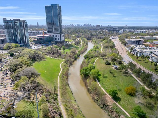 3333 Allen Parkway 406, Houston, TX 77019