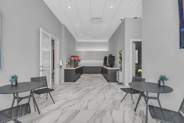 3333 Allen Parkway 406, Houston, TX 77019