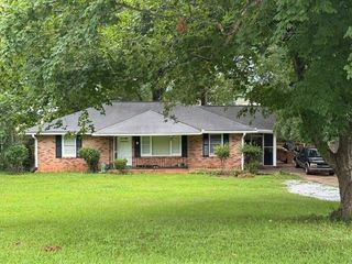 872 Brentwood Drive SW, Mableton, GA 30126