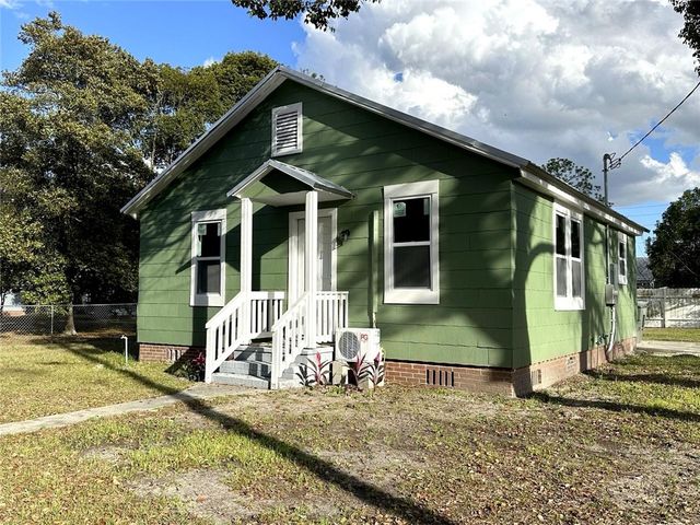 241 S Elm Lane, Jesup, GA 31545